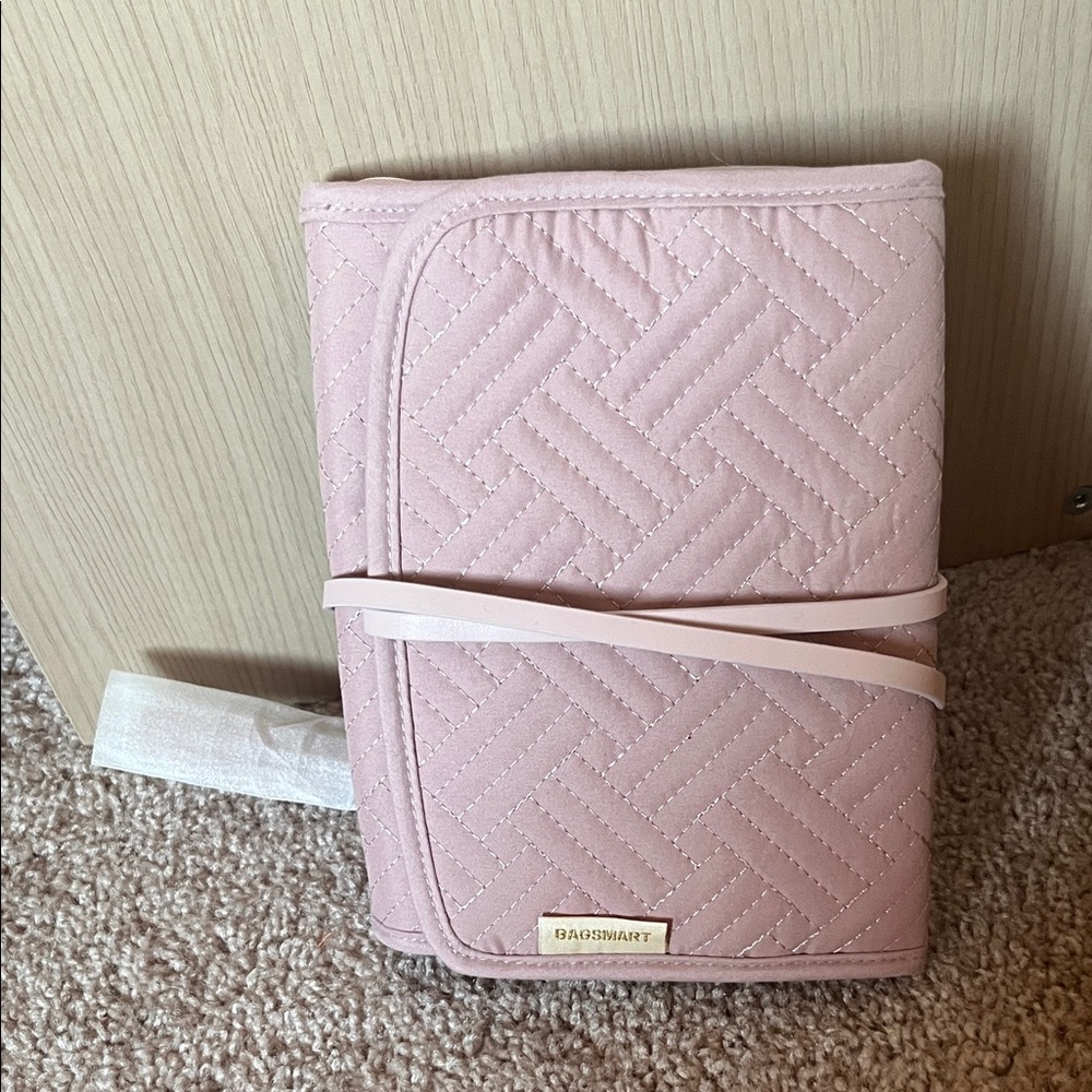 BAGSMART Pink Quilted Organizer